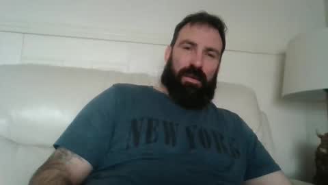 hellobunbunx0 online show from April 4, 2026, 3:31 pm