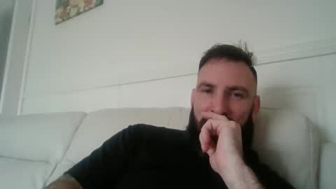 hellobunbunx0 online show from April 9, 2026, 12:43 pm