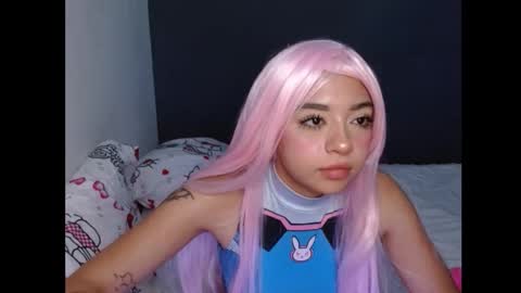 hellokitty_valery1 online show from December 15, 2025, 9:46 am