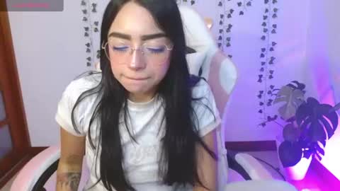 hellokitty_valery1 online show from July 10, 2026, 2:38 am