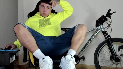 Snapshot of hellstar_team chatting on October 20, 2025, 8:04 am Star and Andy online show from October 20, 2025, 8:04 am