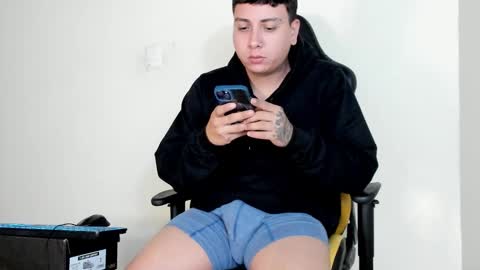 Snapshot of hellstar_team chatting on October 30, 2025, 5:09 am Star and Andy online show from October 30, 2025, 5:09 am