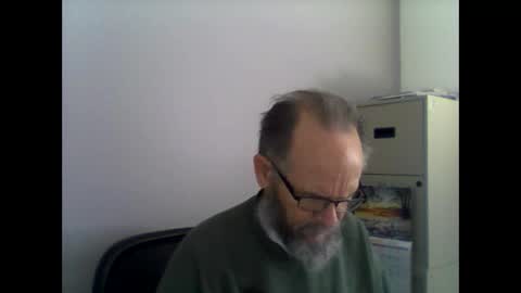 Snapshot of helopilot01 chatting on January 11, 2025, 4:03 pm helopilot01 online show from January 11, 2025, 4:03 pm