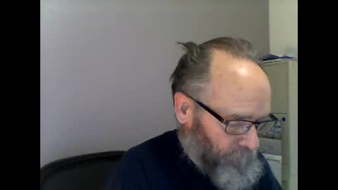 Snapshot of helopilot01 chatting on February 16, 2025, 11:05 pm helopilot01 online show from February 16, 2025, 11:05 pm