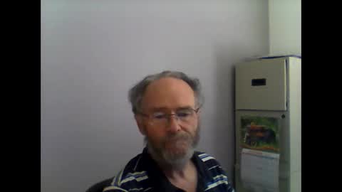 Snapshot of helopilot01 chatting on October 5, 2025, 6:28 pm helopilot01 online show from October 5, 2025, 6:28 pm