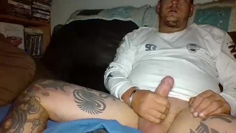 Snapshot of helpmecumhard4uxxx chatting on February 2, 2026, 3:11 pm helpmecumhard4uxxx online show from February 2, 2026, 3:11 pm