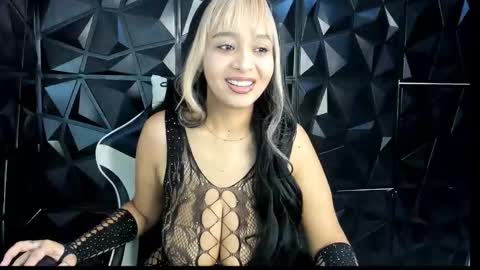 Snapshot of heluehorny13 chatting on September 28, 2025, 5:24 am heluehorny13 online show from September 28, 2025, 5:24 am