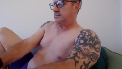 Snapshot of hempie1973 chatting on September 26, 2025, 7:23 am hempie1973 online show from September 26, 2025, 7:23 am