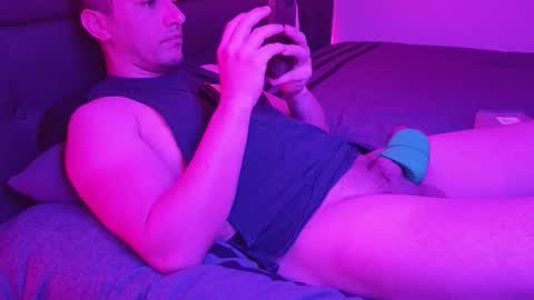 HENNIDRIP online show from January 17, 2026, 5:45 am