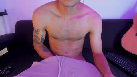 Snapshot of henrik_senn chatting on January 16, 2026, 9:52 pm henrik_senn online show from January 16, 2026, 9:52 pm