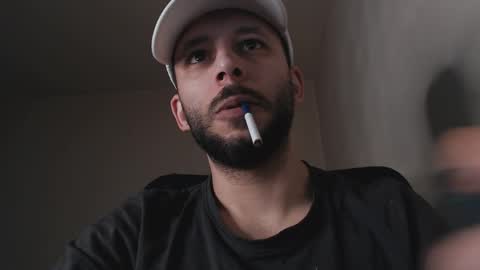 HenryAxe online show from April 21, 2026, 8:09 am