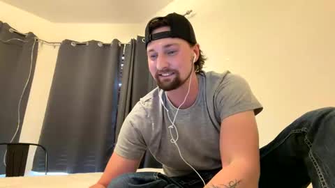 Snapshot of henryjackk chatting on March 13, 2026, 10:49 pm HenryJackk online show from March 13, 2026, 10:49 pm