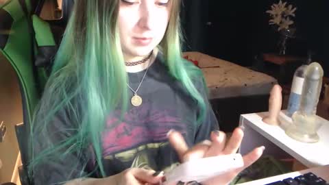 Snapshot of hentaishiing chatting on October 5, 2025, 4:38 pm Hentaishiing online show from October 5, 2025, 4:38 pm