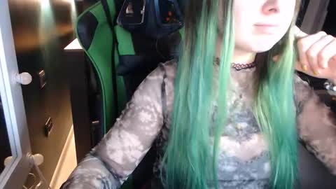 Snapshot of hentaishiing chatting on November 11, 2025, 10:43 pm Hentaishiing online show from November 11, 2025, 10:43 pm