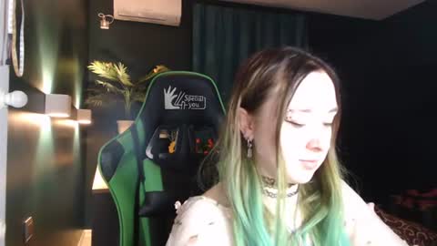 Hentaishiing online show from June 16, 2026, 5:59 pm