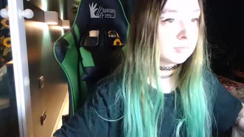 Hentaishiing online show from June 19, 2026, 9:29 pm