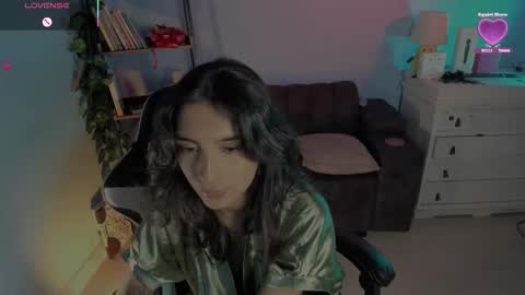 Hello I am Valentina independent Colombian model I love sensuality and pleasure welcome online show from March 18, 2026, 7:06 pm