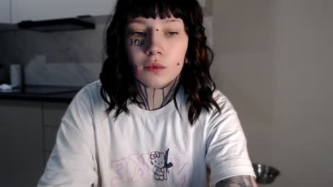 Snapshot of herbal_helpmepls chatting on December 27, 2024, 3:04 pm dirty Diana online show from December 27, 2024, 3:04 pm