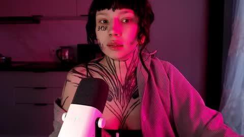 Snapshot of herbal_helpmepls chatting on February 10, 2025, 1:11 pm dirty Diana online show from February 10, 2025, 1:11 pm