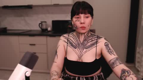 Snapshot of herbal_helpmepls chatting on February 28, 2025, 5:26 pm dirty Diana online show from February 28, 2025, 5:26 pm