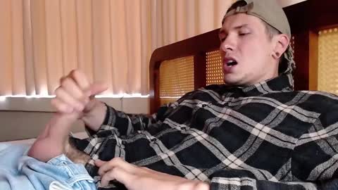 Snapshot of hercules__ chatting on January 12, 2025, 1:00 am Gregblonde Alextattoo online show from January 12, 2025, 1:00 am