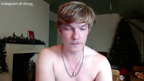 Snapshot of hercules__ chatting on January 14, 2025, 7:32 pm Gregblonde Alextattoo online show from January 14, 2025, 7:32 pm