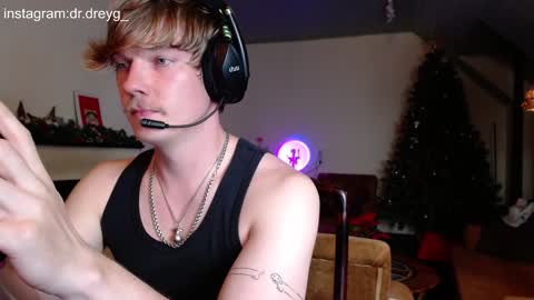 Snapshot of hercules__ chatting on January 15, 2025, 3:39 pm Gregblonde Alextattoo online show from January 15, 2025, 3:39 pm