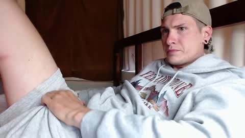 Snapshot of hercules__ chatting on February 2, 2025, 11:53 pm Gregblonde Alextattoo online show from February 2, 2025, 11:53 pm