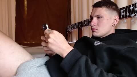 Snapshot of hercules__ chatting on February 4, 2025, 12:19 am Gregblonde Alextattoo online show from February 4, 2025, 12:19 am