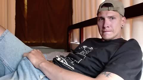 Snapshot of hercules__ chatting on February 6, 2025, 2:55 am Gregblonde Alextattoo online show from February 6, 2025, 2:55 am