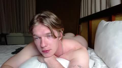 Snapshot of hercules__ chatting on February 17, 2025, 5:32 pm Gregblonde Alextattoo online show from February 17, 2025, 5:32 pm