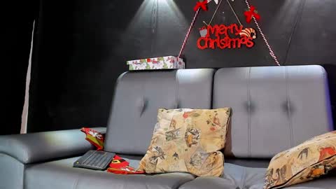 Snapshot of herculeswheeler chatting on December 14, 2024, 10:28 pm Hercules online show from December 14, 2024, 10:28 pm