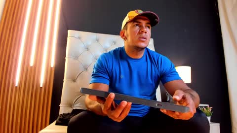 Snapshot of herculeswheeler chatting on March 10, 2025, 7:18 pm Hercules online show from March 10, 2025, 7:18 pm