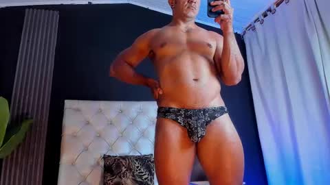 Snapshot of herculeswheeler chatting on March 12, 2025, 8:31 pm Hercules online show from March 12, 2025, 8:31 pm