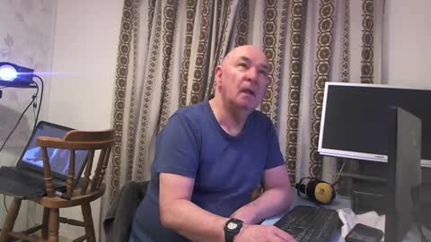 Snapshot of hermeneutika chatting on January 4, 2025, 6:30 am mature online show from January 4, 2025, 6:30 am
