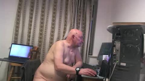 mature online show from January 16, 2026, 9:52 pm