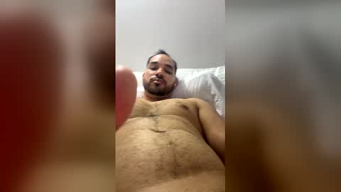 hernandzdarwin online show from May 17, 2026, 4:21 am