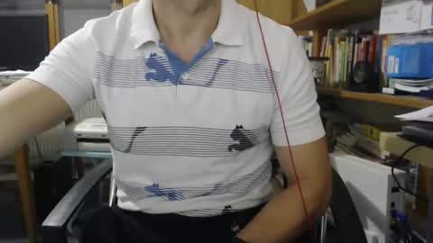 Snapshot of hero0111 chatting on September 27, 2025, 6:18 am hero0111 online show from September 27, 2025, 6:18 am