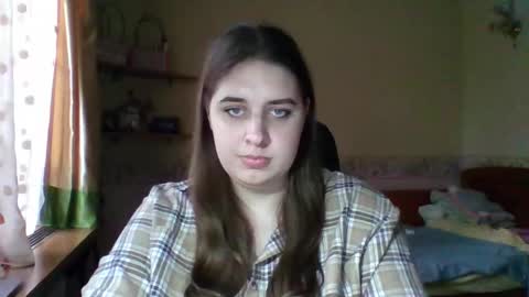 hess_luna_ online show from November 24, 2025, 10:15 am