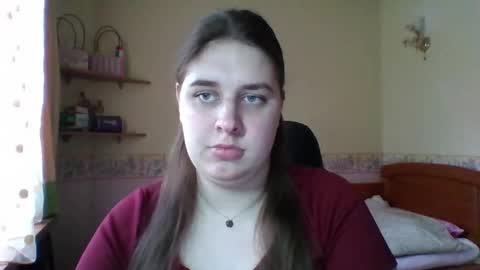 hess_luna_ online show from May 13, 2026, 9:06 am