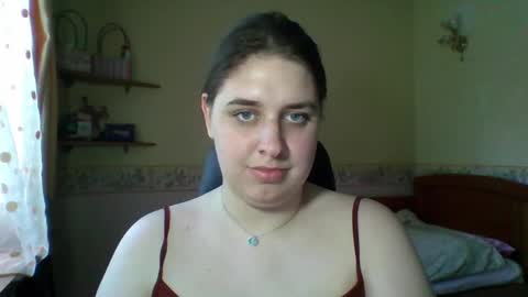 hess_luna_ online show from May 29, 2026, 9:07 am