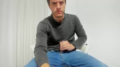 heterooli online show from November 17, 2025, 6:03 pm