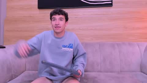 heteros men online show from May 30, 2026, 2:14 pm