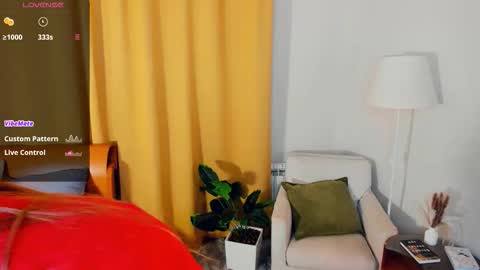 Linda online show from December 21, 2025, 7:43 pm