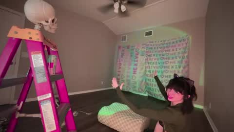 Snapshot of hexivu chatting on December 15, 2024, 7:02 am salem online show from December 15, 2024, 7:02 am