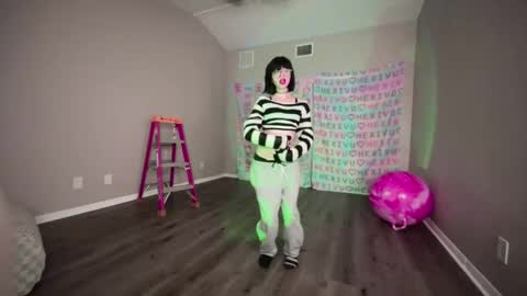 Snapshot of hexivu chatting on January 17, 2025, 3:55 am salem online show from January 17, 2025, 3:55 am