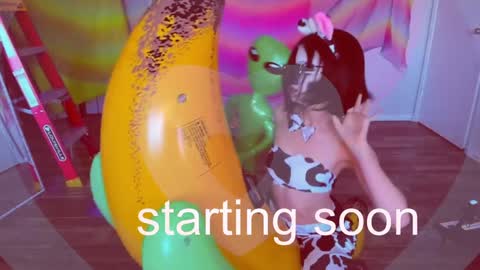 Snapshot of hexivu chatting on October 13, 2025, 2:22 am salem online show from October 13, 2025, 2:22 am