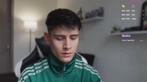 hey_cesard online show from September 19, 2025, 3:56 pm