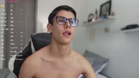 hey_cesard online show from December 15, 2025, 3:38 pm