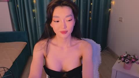 Snapshot of hey_herbal chatting on February 5, 2025, 2:59 pm Audrey online show from February 5, 2025, 2:59 pm